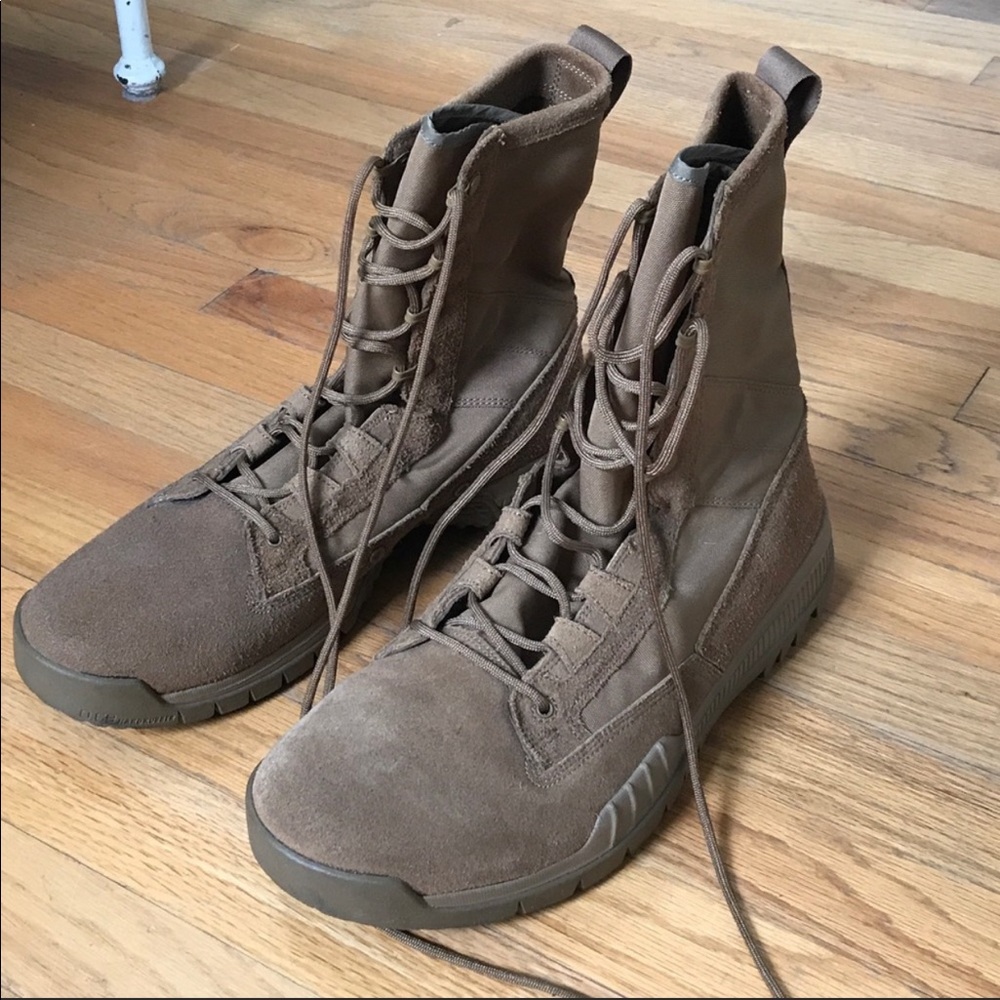 NWOT Nike tactical leather boots
